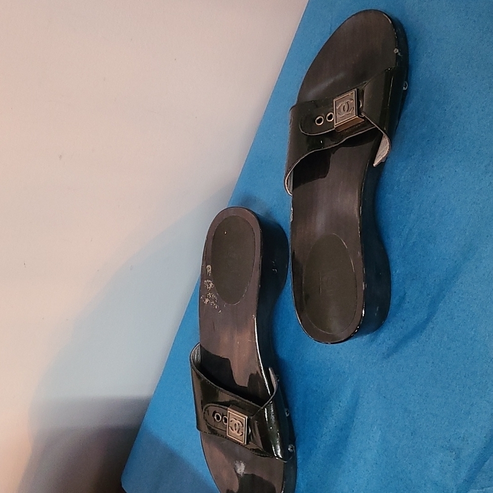 Chanel 2004 Collection Slides - Picture 8 of 14